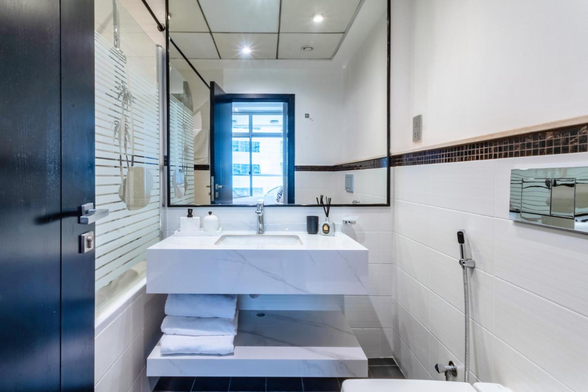 Apartment Jbr & Marina Walk I Ain View I 1 Bdr Dubai
