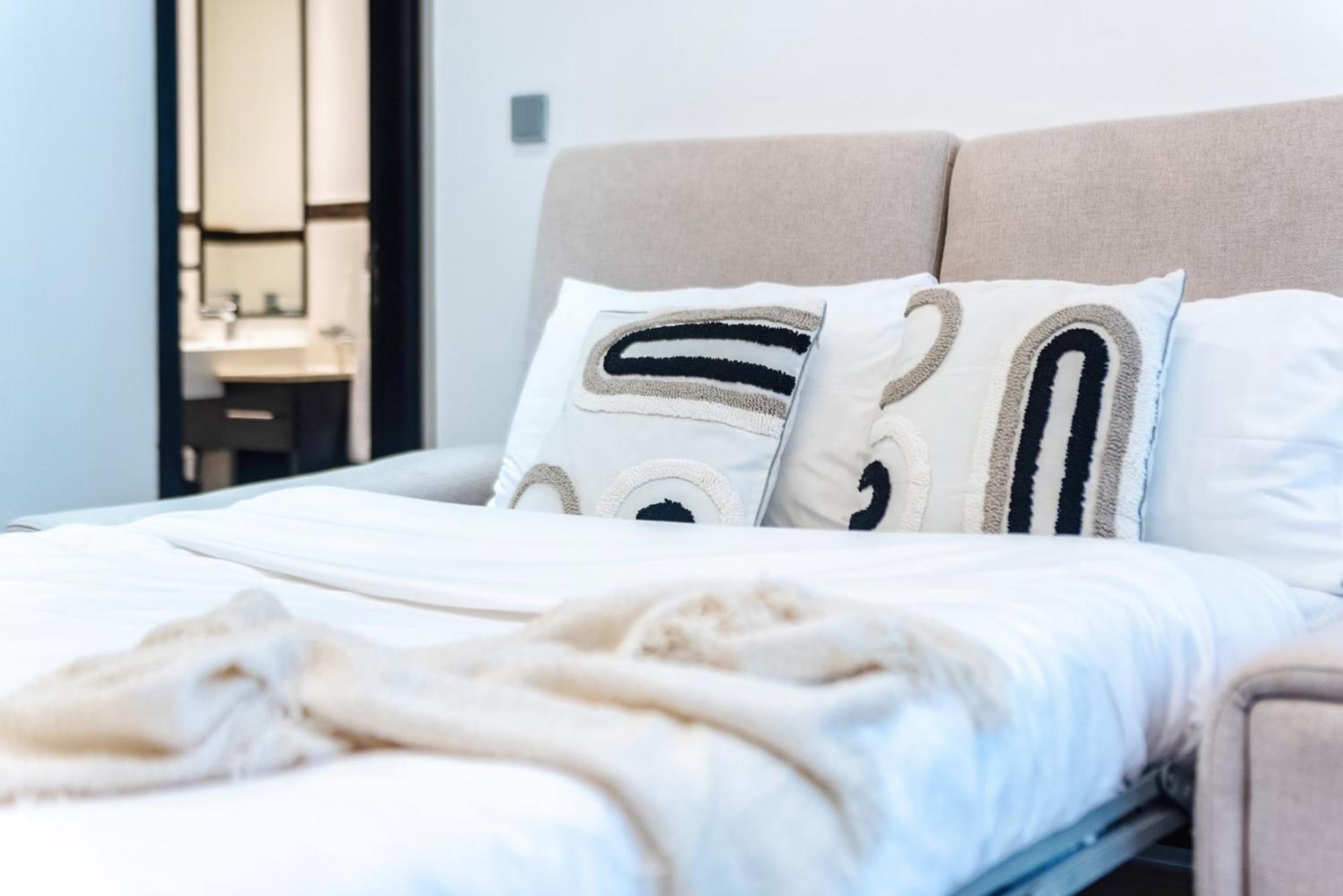 Jbr & Marina Walk I Ain View I 1 Bdr Apartment *