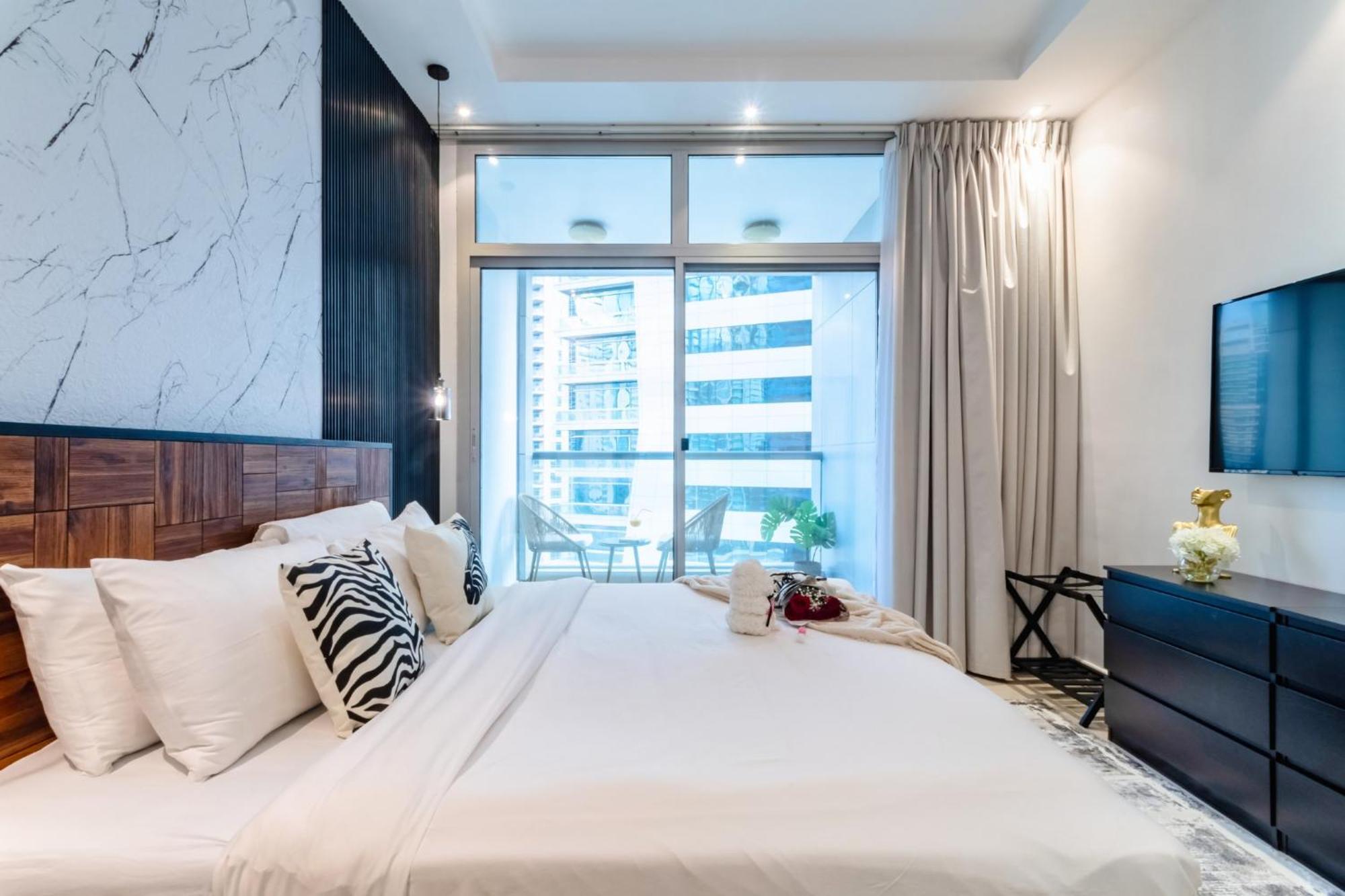 Jbr & Marina Walk I Ain View I 1 Bdr Apartment *